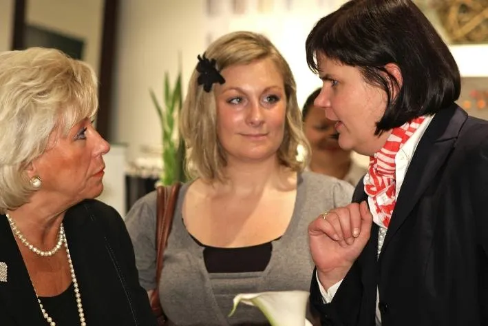 Dolzer Eröffnungsevent in der neuen Stuttgarter Filiale Bild: Dolzer Eröffnungsevent in der neuen Stuttgarter Filiale