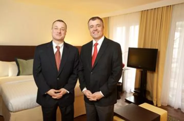 Bild: Residence Inn expandiert nach Europa – Erste Mustersuite überzeugt Marriott Executives