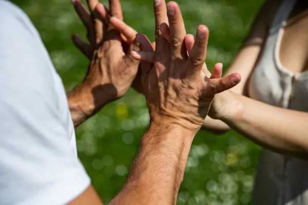 Viren keine Chance geben: Womit wir unser Immunsystem gezielt stärken können Bild: Viren keine Chance geben: Womit wir unser Immunsystem gezielt stärken können