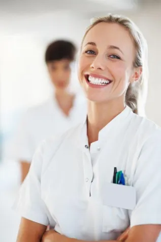 Bild: Mit gut ausgebildeten Praxismanagerinnen mehr Umsatz in Arztpraxen