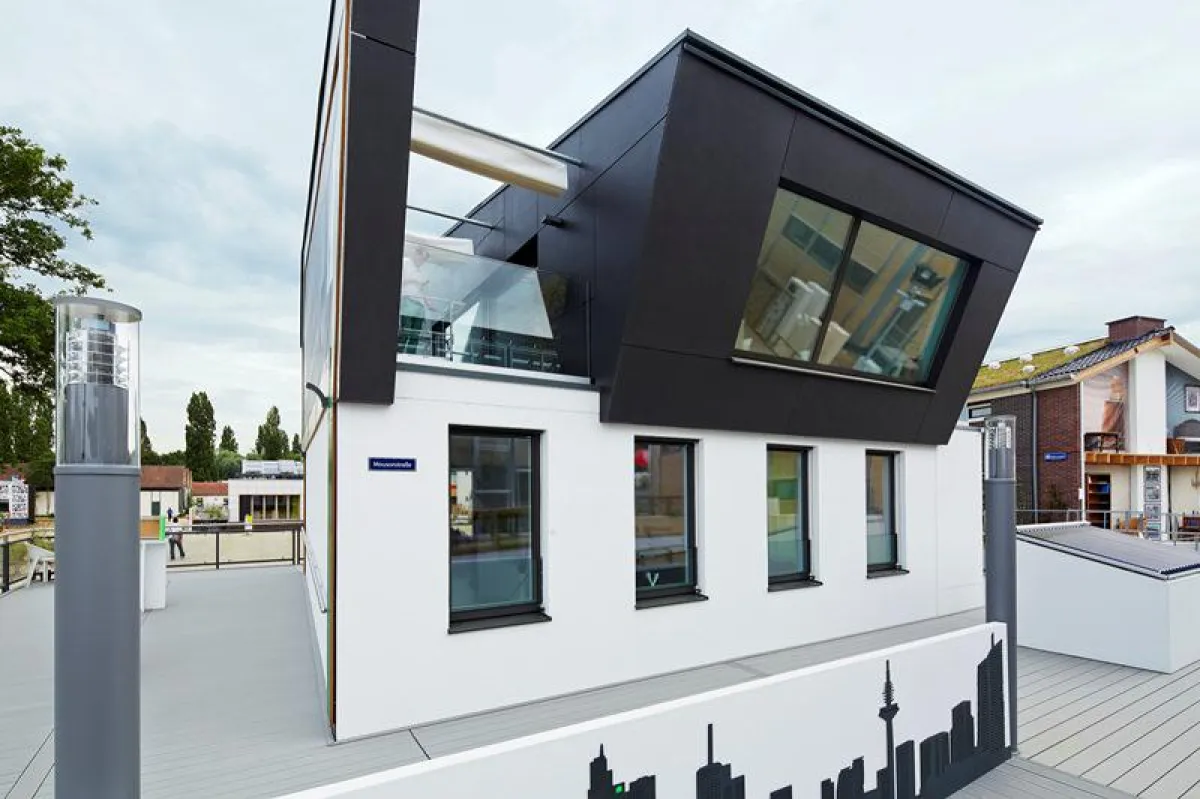Solar Decathlon Europe 2014; Aufstockung „Symbiont“. (Foto: Knauf/Sigi Lustenberger)