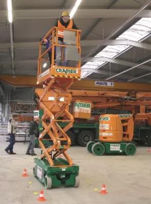 Bild: Cramer steigt auf Platz 3 der IPAF-Schulungsanbieter