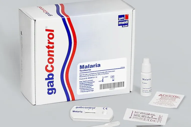 Bild: In den Tropen gestochen? WHO empfiehlt Malaria-Schnelltest // Diagnose beim Arzt in nur zehn Minuten