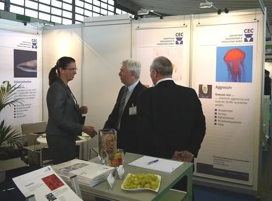 Bild: Technologie, Teamwork und Timing - Individuelle Anlagenlösungen in kurzer Zeit