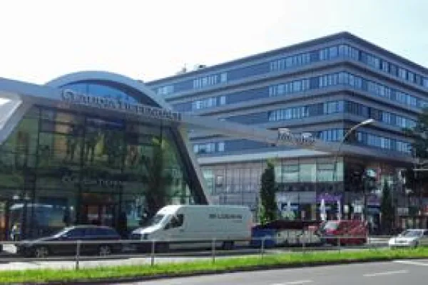 Bild: AENGEVELT vermittelt rd. 336 m² Einzelhandelsfläche in Berlin-Zehlendorf an Finanzdienstleister