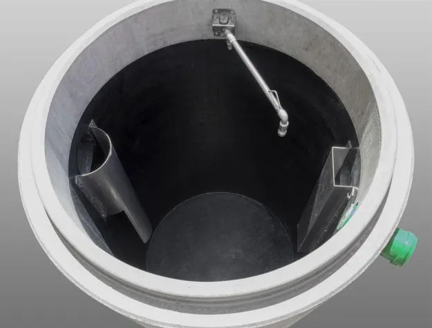 Bild: Fettabscheider reinigen - ohne Geruchsbelastung