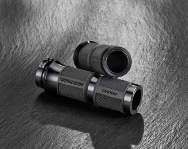 Bild: Zupackend cool – illuminierbare Gas- und Kupplungsgriffe für Motorräder