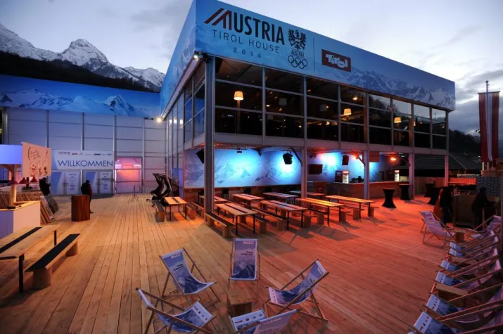 Bild: Olympia - Eventhalle Losberger Palas als "Austria Tirol House" in Sotschi