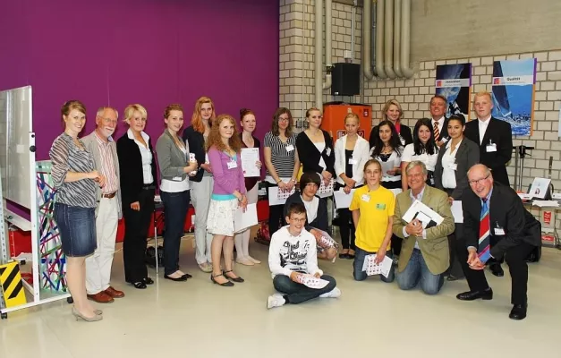 Bild: Ki-Ka-Kinderhilfe erhält Schülerpreis für Unternehmergeist