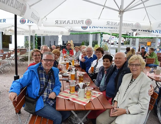 Bild: Tennisclub Neuss-Weckhoven zu Gast bei Maintaler Tennisfreunden