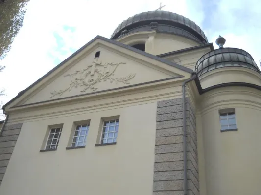 Berlin: Poetische Friedhofsführung gegen Kälte und Dunkelheit Bild: Berlin: Poetische Friedhofsführung gegen Kälte und Dunkelheit