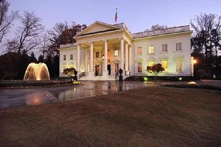 Bild: Das Weisse Haus steht zum Verkauf – Attraktion auf dem USA Immobilien Markt