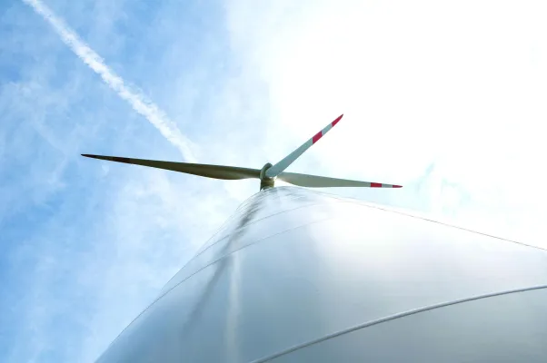 Bild: Neuer Windpark Lieger Wald am Netz - Schweizer Investor gibt Windenergie aus Deutschland Auftrieb