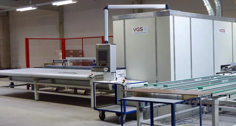 Bild: VGS Automatisierungstechnik entwickelt Sondermaschinen für Küchenhersteller