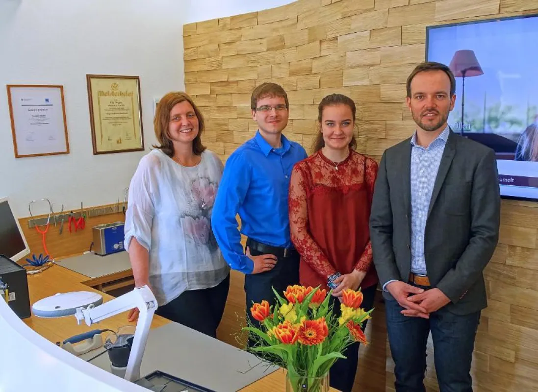 Geschäftsführer Peter Möckel (re.) & Team (v.l.n.r.) Rita Diegler, Christian Seeber und Lisa Hofmann
