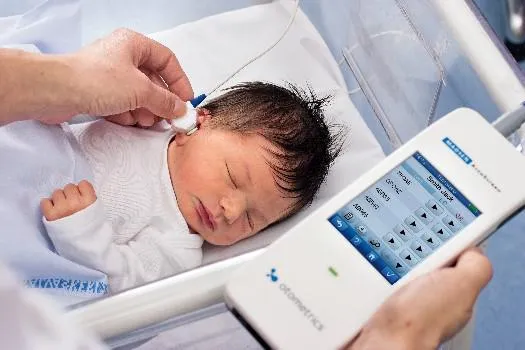 Bild: MOBILFUNKTECHNIK ALS ZUVERLÄSSIGE UND KOSTENGÜNSTIGE METHODE ZUR ÜBERTRAGUNG VON NEUGEBORENENHÖRSCREENINGS