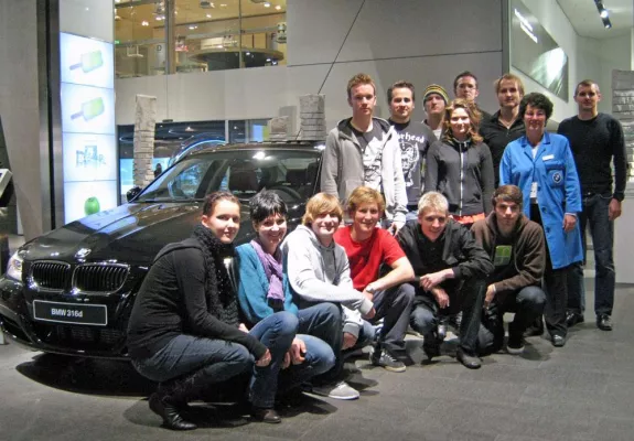 Bild: Campus M21: BMW-Werksärztin Dr. Claudia Lutzenberger zu Gast im Gesundheitsmanagement Studium