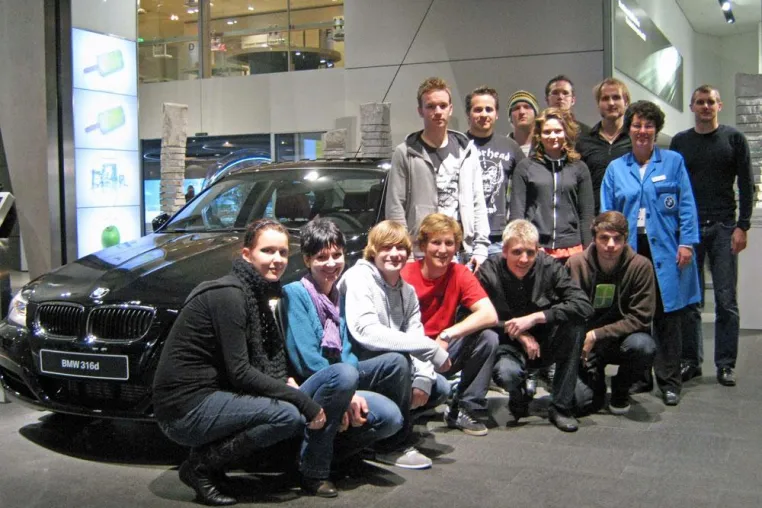 Bild: Campus M21: BMW-Werksärztin Dr. Claudia Lutzenberger zu Gast im Gesundheitsmanagement Studium