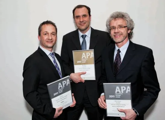 Bild: ARCHITECTS PARTNER AWARD (APA) 2011 - Gold und Silber für GEZE