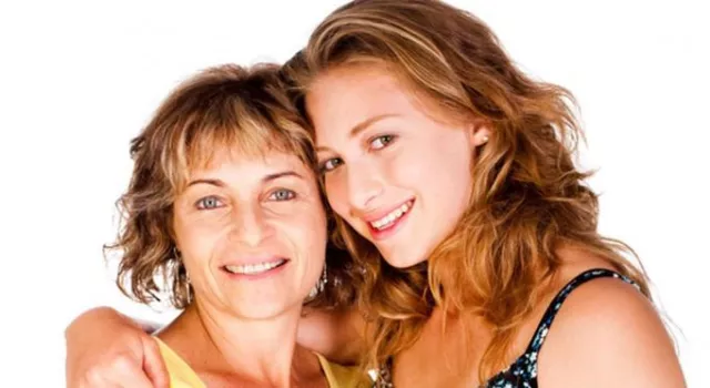 Bild: Ab - und bis zu - welchem Alter ist eine Brustvergrößerung erlaubt?