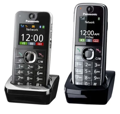 Bild: Panasonic Mobiltelefone speziell für ältere Menschen