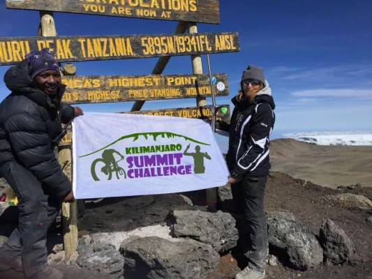 Bild: Studie zur Früherkennung der Höhenkrankheit bei Bergsportlern am Kilimanjaro