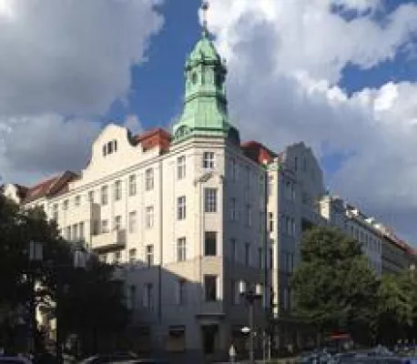 Bild: DIP-Partner AENGEVELT vermittelt zwei Ladenlokale in Berlin-Charlottenburg
