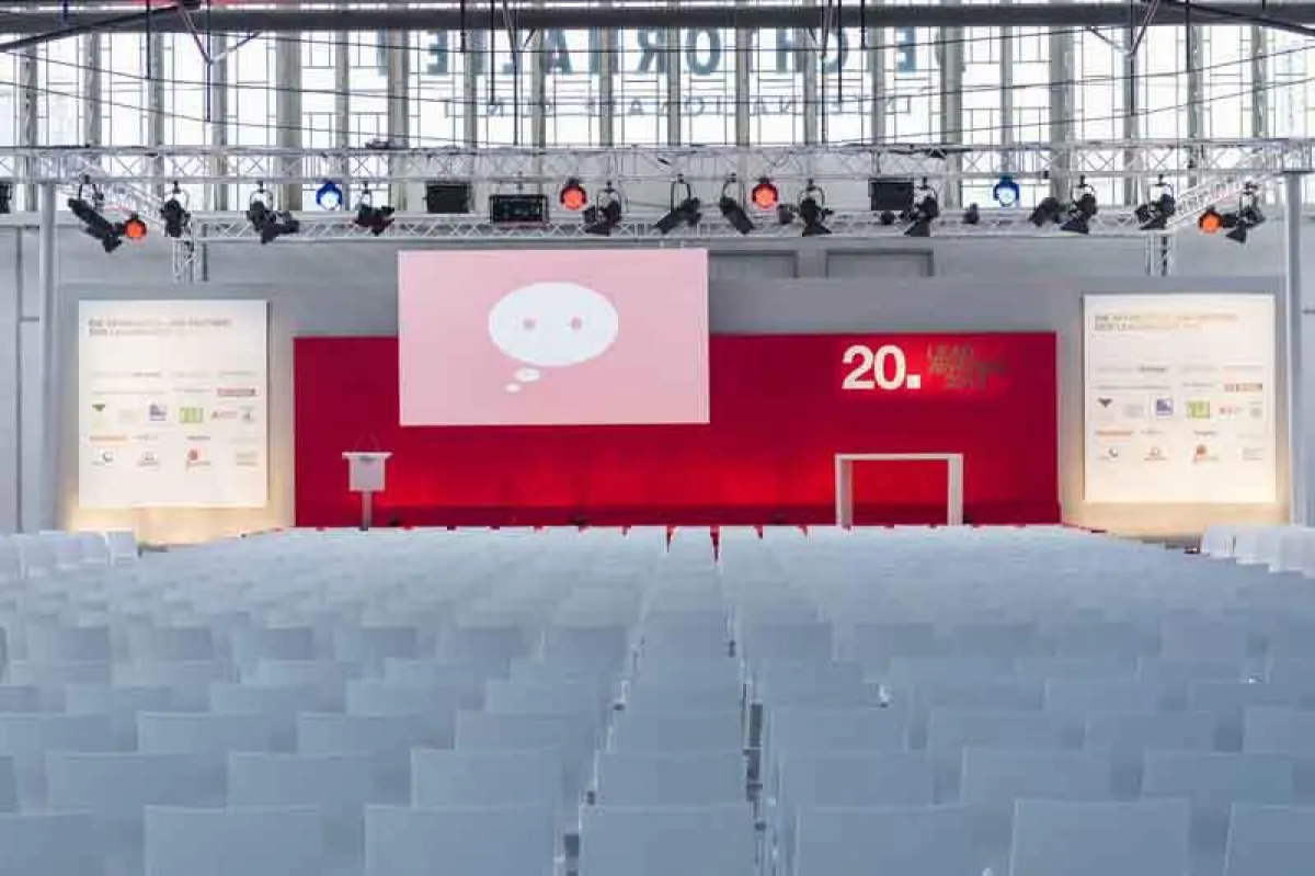 Designstühle Nancy von Party Rent beim „LeadAward 2012“ (Foto: Party Rent)