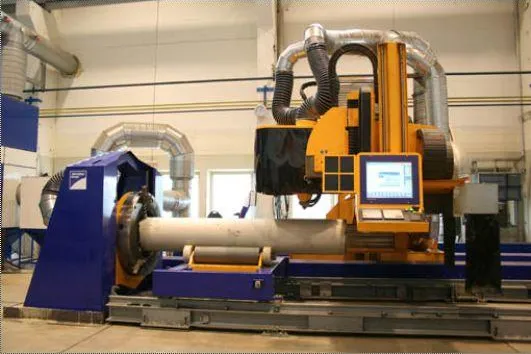 Bild: Vollautomatische Rohrschneidanlage PipeCut Typ MG-PC von MicroStep