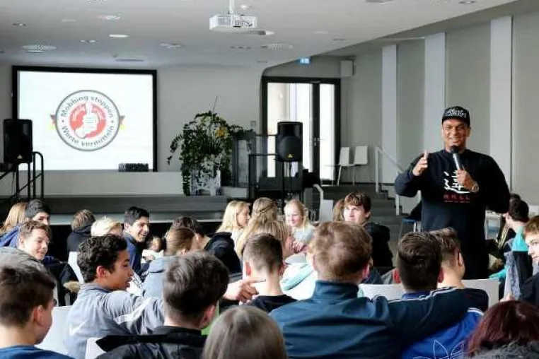 Bild: Werte statt Mobbing: Schulprojekt mit 2schneidig bewegt