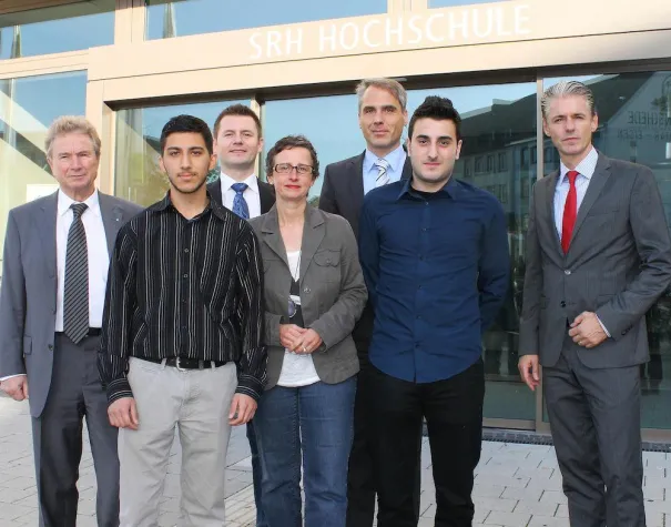 Bild: Glückliche Erstis - Hochschule vergab Migrationsstipendien