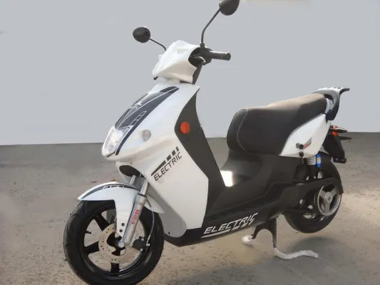 GOVECS goes Lithium Bild: GOVECS goes Lithium