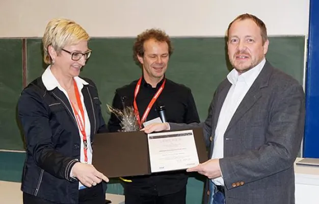 Bild: Prof. Dr. Holger Bastians erhält BINDER Innovationspreis von der Deutschen Gesesllschaft für Krebsbiologie