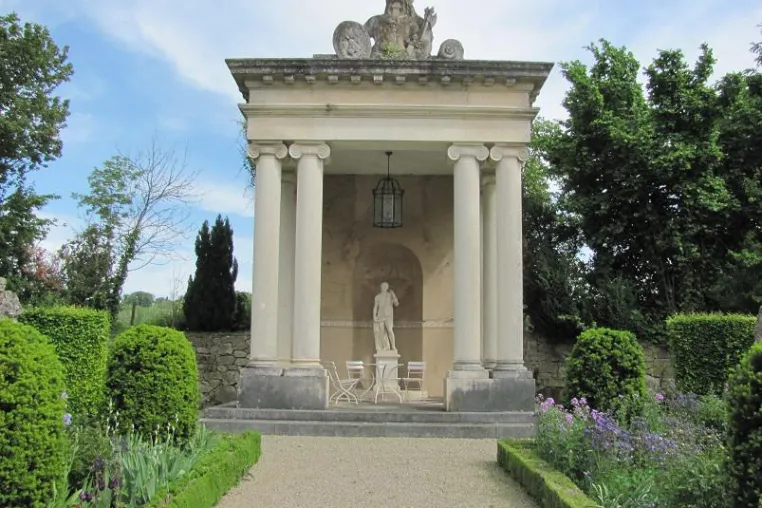 Von kleinen Orten und kleinen Steuersätzen Bild: Von kleinen Orten und kleinen Steuersätzen