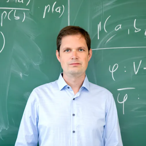 Paper zu Scientific Machine Learning verbindet neuronale Netze mit den Maxwell-Gleichungen Bild: Paper zu Scientific Machine Learning verbindet neuronale Netze mit den Maxwell-Gleichungen