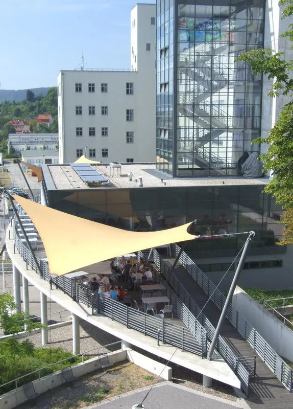 Ernst-Abbe-Hochschule (EAH) Jena, Haus 5 mit Cafeteria (Foto: EAH Jena)