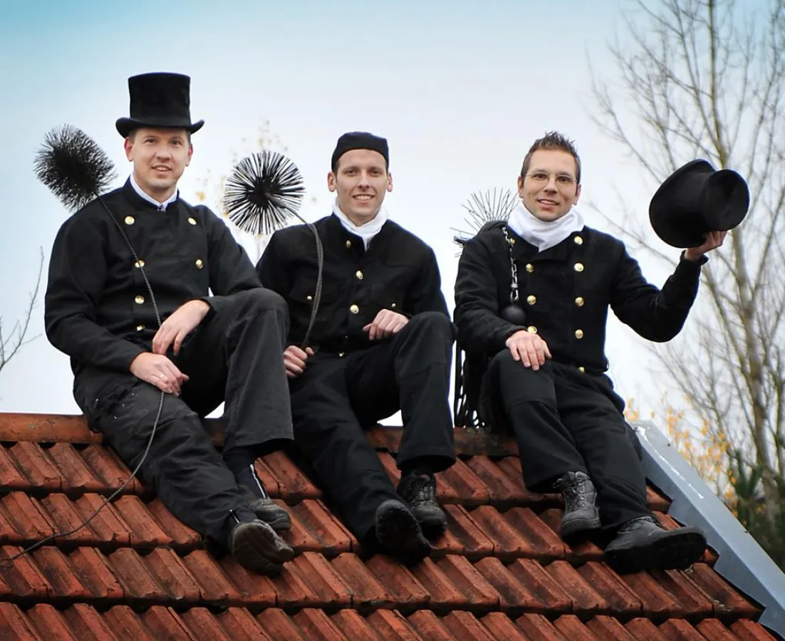 Nach dem Fall des Monopols herrscht ab 2013 freie Wahl beim Kaminkehrer. Foto: Kaminkehrer-Bayern.de