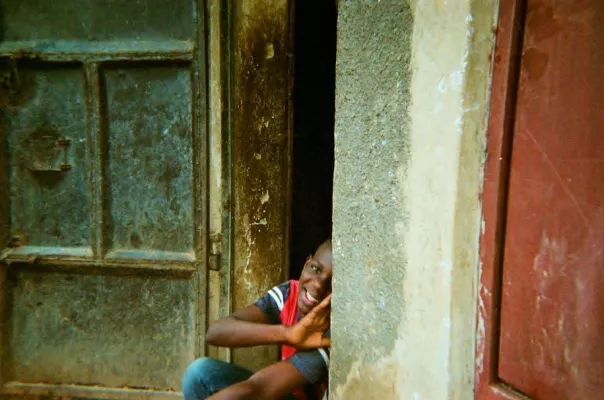 Bild: Ugandas versteckte Kinder zeigen ihre Welt durch die Linse einer Einwegkamera