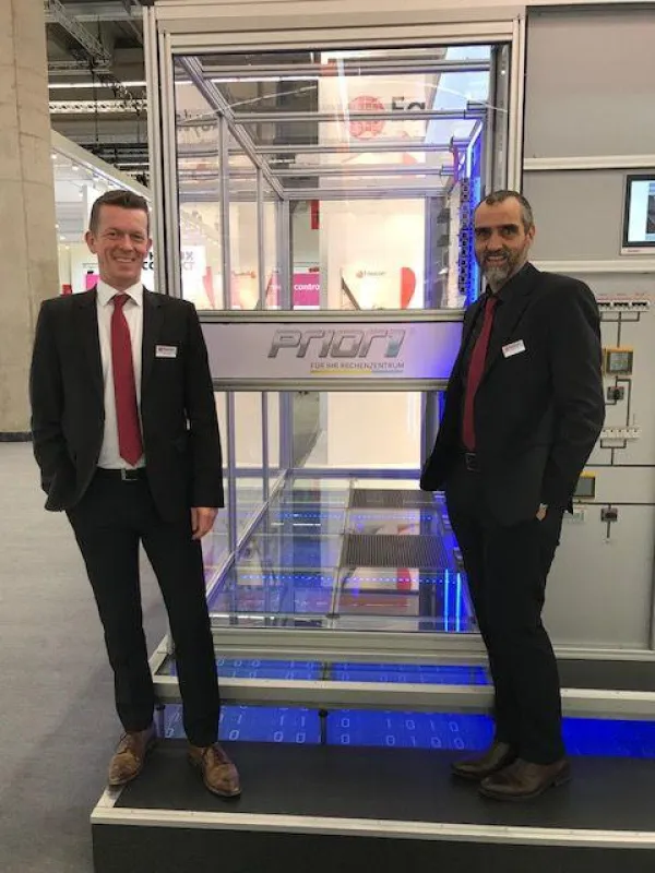links Oliver Fronk-rechts Stefan Maier von der PRIOR1 GmbH