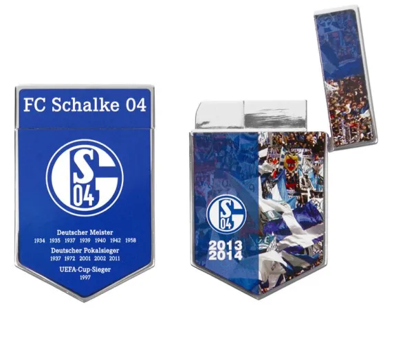 Bild: Moerser Werbeartikelproduzent entwickelt einzigartiges Feuerzeug für Fußball Fans