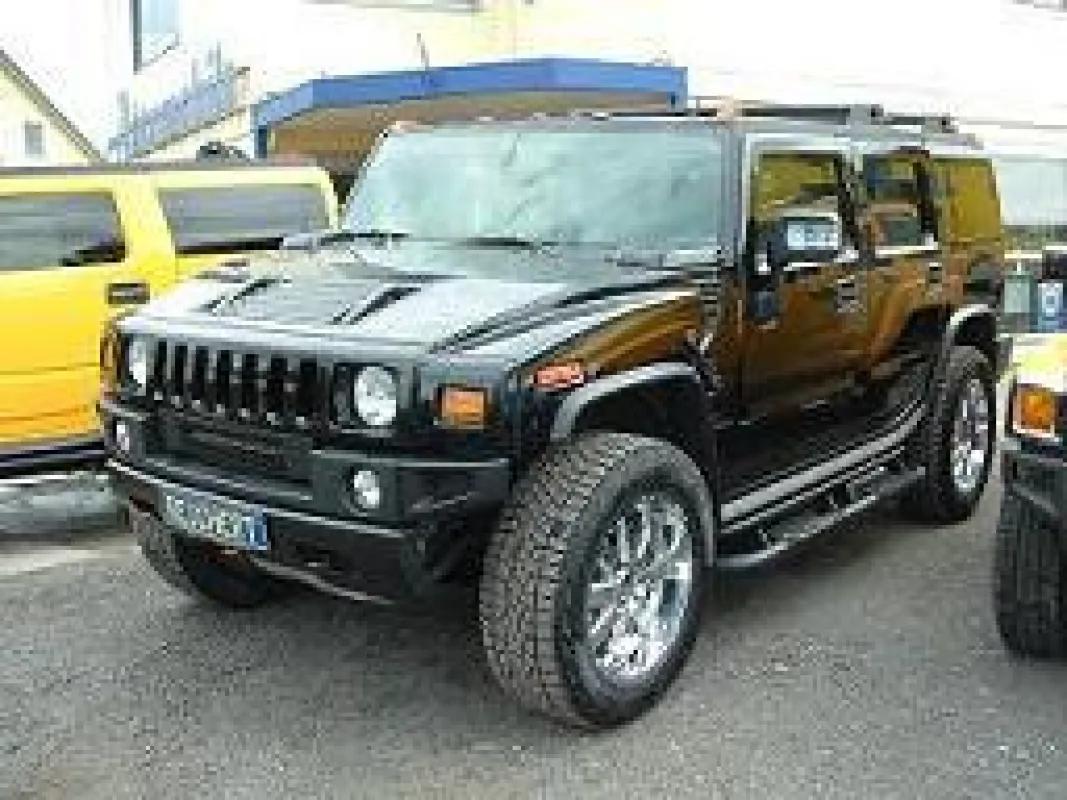 Hummer H2 schwarz zum mieten in Dresden