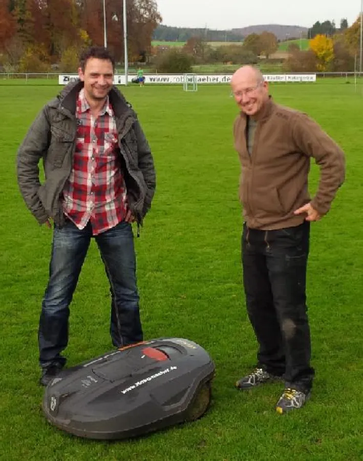 Rasenroboter beim TSV Allmendingen