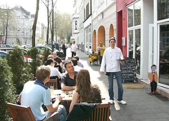 Große Suchaktion in Flingern Bild: Große Suchaktion in Flingern