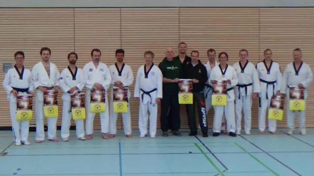 Bild: Großer Selbstverteidigungs-Lehrgang der Taekwondo Schule Fichtner in Miesbach