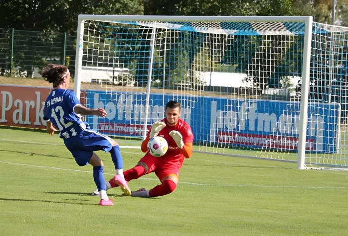 Bild: Landesliga Nord - FSV Bernau gewinnt ohne Neuzugang Victor Lochmann, aber mit Ex-Profi Justin Möbius