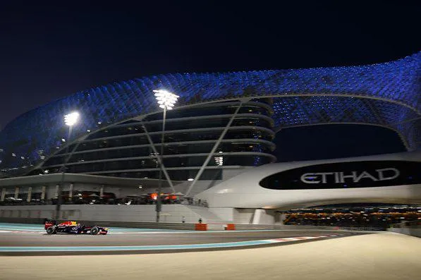 PlayHugeLottos.com verlost eine VIP-Reise zum Formel-1-Grand-Prix in Abu Dhabi Bild: PlayHugeLottos.com verlost eine VIP-Reise zum Formel-1-Grand-Prix in Abu Dhabi