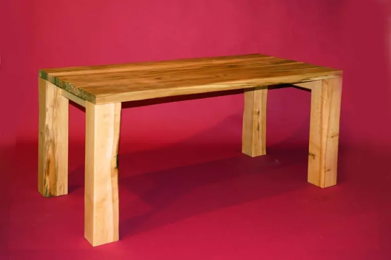 Bild: Der echte Tisch - Schreinerkunst auf der Schwäbischen Alb
