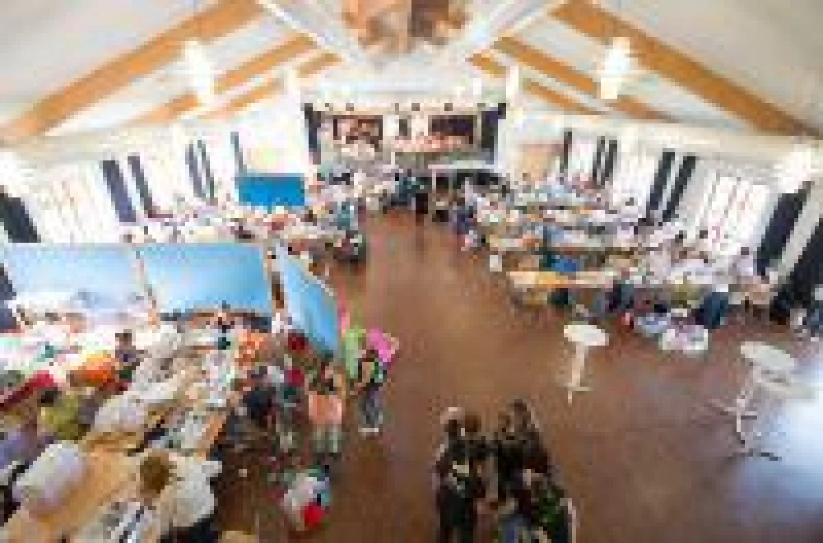 sew! Nähtreffen eine Halle, 200 beigeisterte Hobbynäher