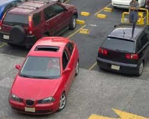 Bild: Einparkhilfen werden sogar bei Kleinwagen immer beliebter