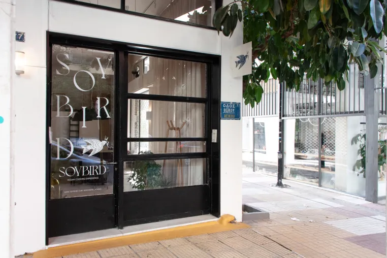 Eröffnung der ersten veganen Kochschule in Griechenland – „SOYBIRD“ in Athen Bild: Eröffnung der ersten veganen Kochschule in Griechenland – „SOYBIRD“ in Athen